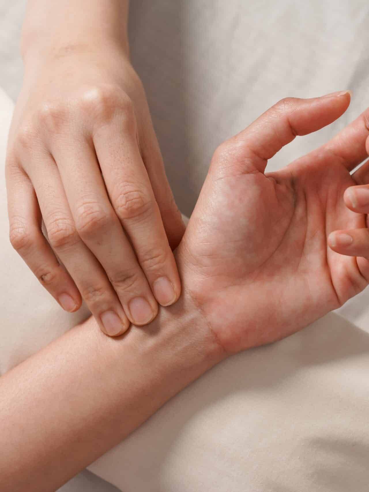 Arzt Puls Diagnose Hand